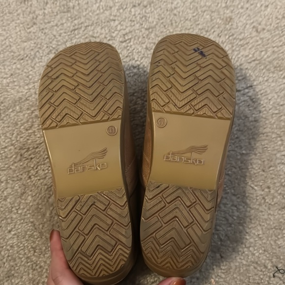 Dansko Professional Honey Distressed Clog - Picture 11 of 11